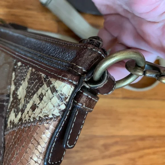 Coach crossbody patchwork swing pack animal print - Picture 11 of 16